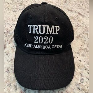 TRUMP 2020 KEEP AMERICA GREAT HAT CAP EXCELLENT CONDITION adjustable